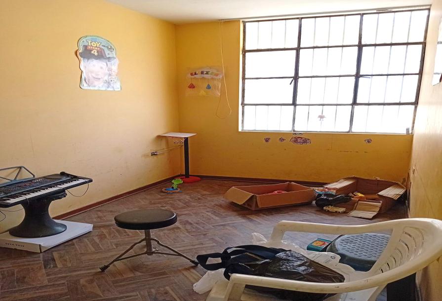 Amplia casa de 2 pisos con cochera y azotea   Urb. San Juan – Chiclayo-10