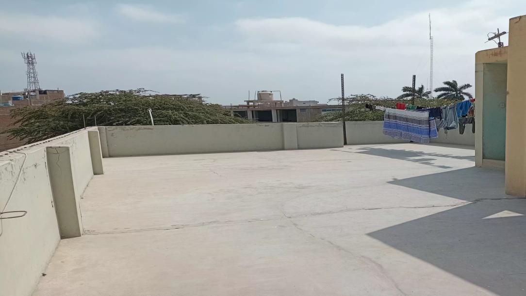 Amplia casa de 2 pisos con cochera y azotea   Urb. San Juan – Chiclayo-12
