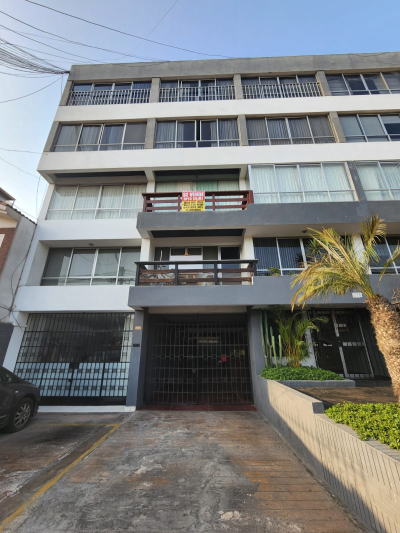 VENTA DE DEPARTAMENTO EN SURCO – EXCELENTE UBICACIÓN